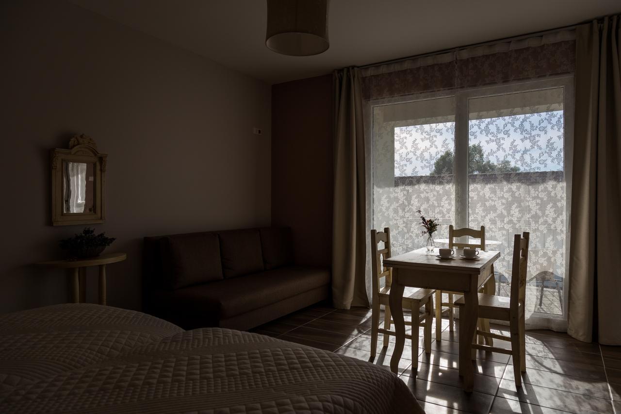 Somogyvámos Radhe Resort Es Syam Meditacios Es Rendezvenykozpont מראה חיצוני תמונה